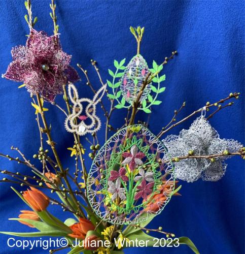 Osterstrauß mit geklöppelten Anhängern / Easter bouquet with bobbin lace pendants