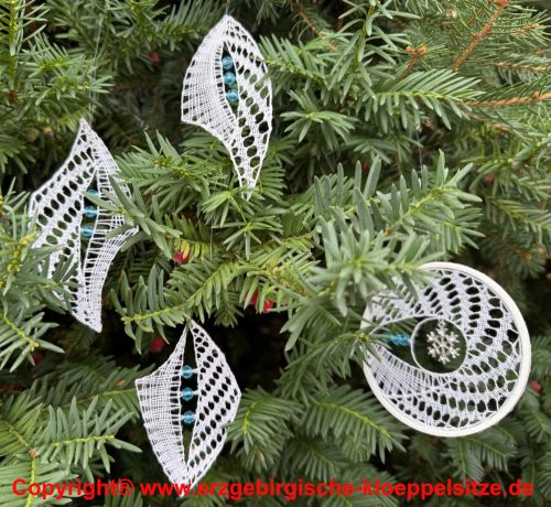 moderner Baumschmuck / modern tree hangers