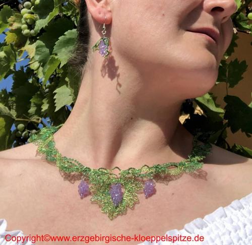 Weinlaub Schmuck mit Perlentrauben / Vine Leaves Jewelry with Bead Grapes